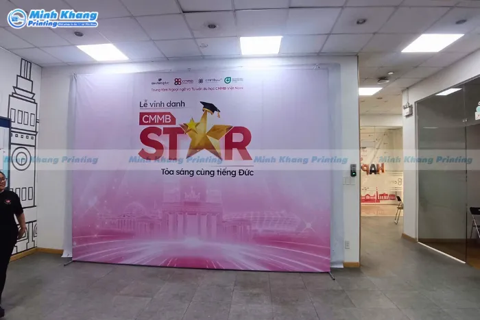 Mẫu backdrop lễ vinh doanh CMMB Star tỏa sáng cùng tiếng Đức