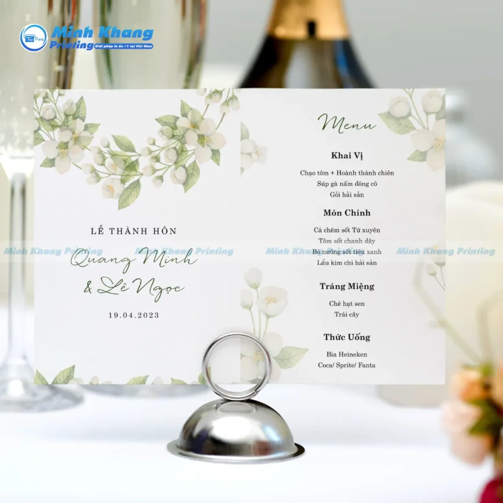 Mẫu menu nhà hàng tiệc cưới nên có bố cục gọn gàng, liệt kê các món theo thứ tự rõ ràng