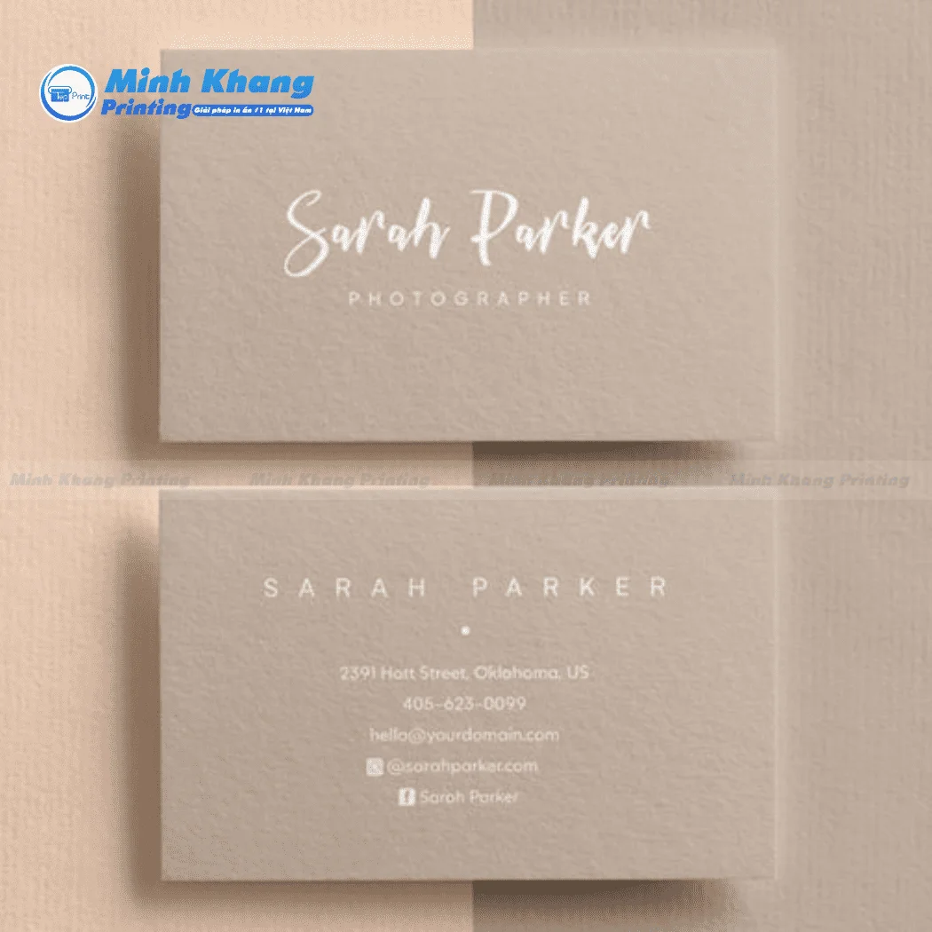 Mẫu card visit cá nhân được thiết kế tối giản, dễ đọc và ghi nhớ