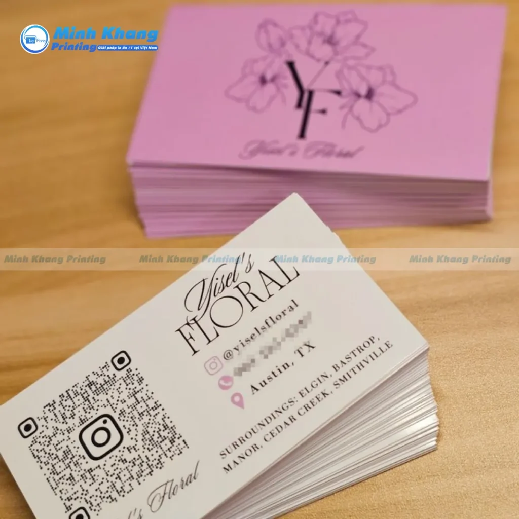 Mẫu danh thiếp shop hoa kết hợp mã QR giúp khách hàng truy cập website