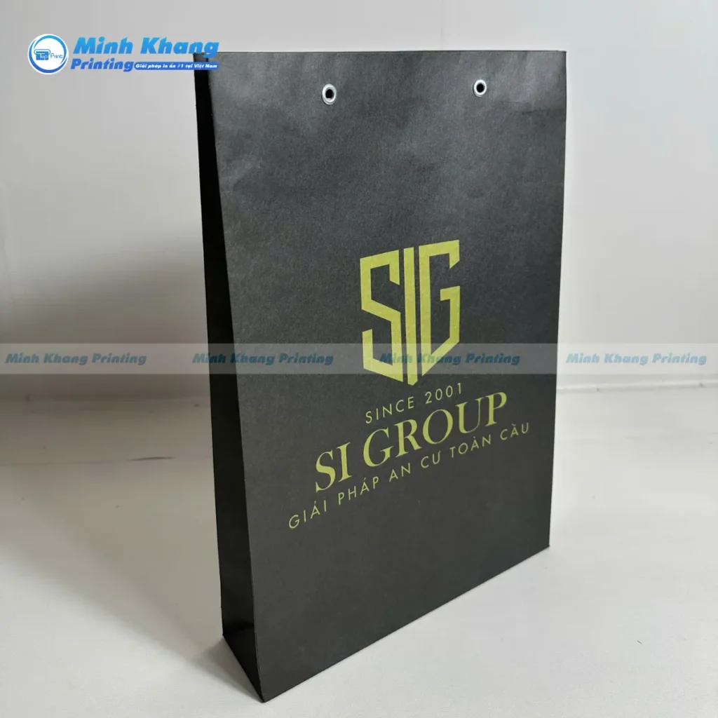 Mẫu túi giấy SI GROUP đứng màu đen 