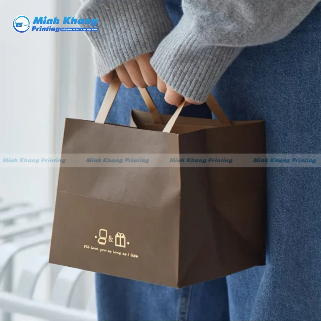 Mẫu túi giấy đựng quà kích thước 16x16x18 cm đáy vuông