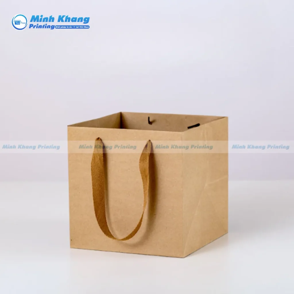 Mẫu túi giấy kraft vuông nâu kèm dây ruy băng phong cách vintage