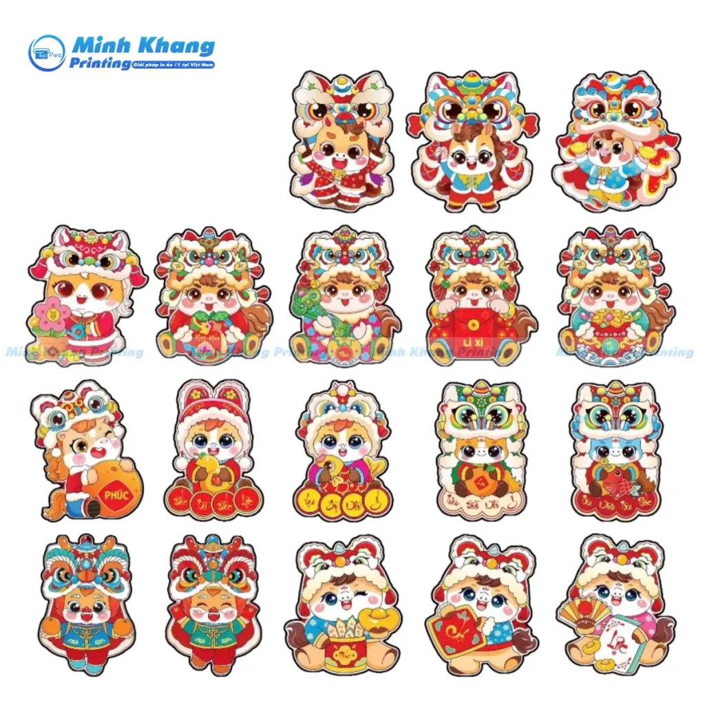 Mẫu sticker Tết Bính Ngọ được in đa dạng kích thước từ 5×5 cm đến 30×30 cm, phù hợp trang trí và dán quà Tết