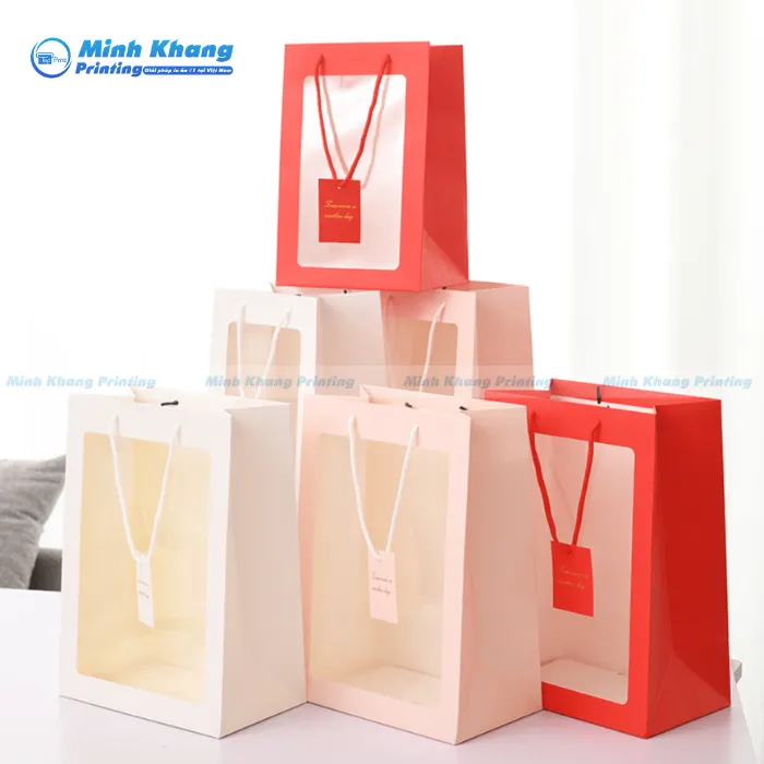 Mẫu Túi Giấy Mặt Kính Mica Đựng Quà Tặng