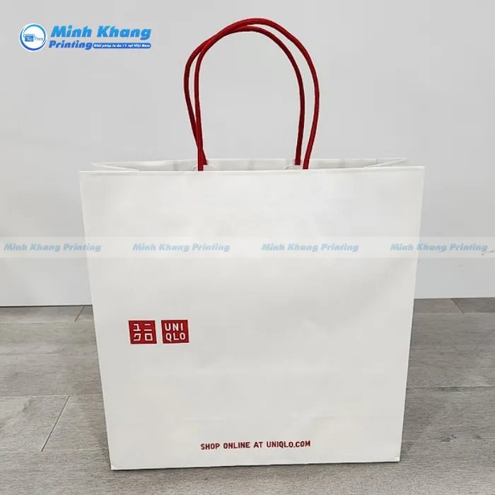 Mẫu Túi Giấy Kraft Uniqlo Màu Trắng Đơn Giản & Tinh Tế