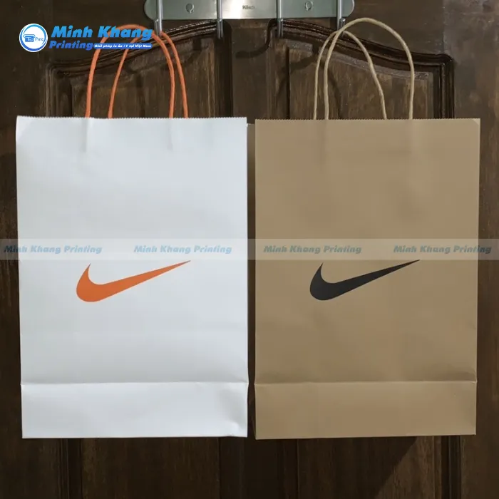 Mẫu Túi Giấy Nike Thân Thiện & Bền Vững Sử Dụng Chất Liệu Giấy Tái Chế
