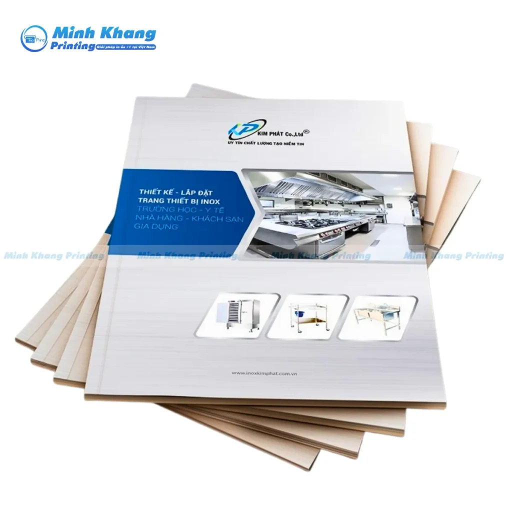 Mẫu catalogue y tế thiết bị hiện đại trình bày rõ ràng, hình ảnh sắc nét