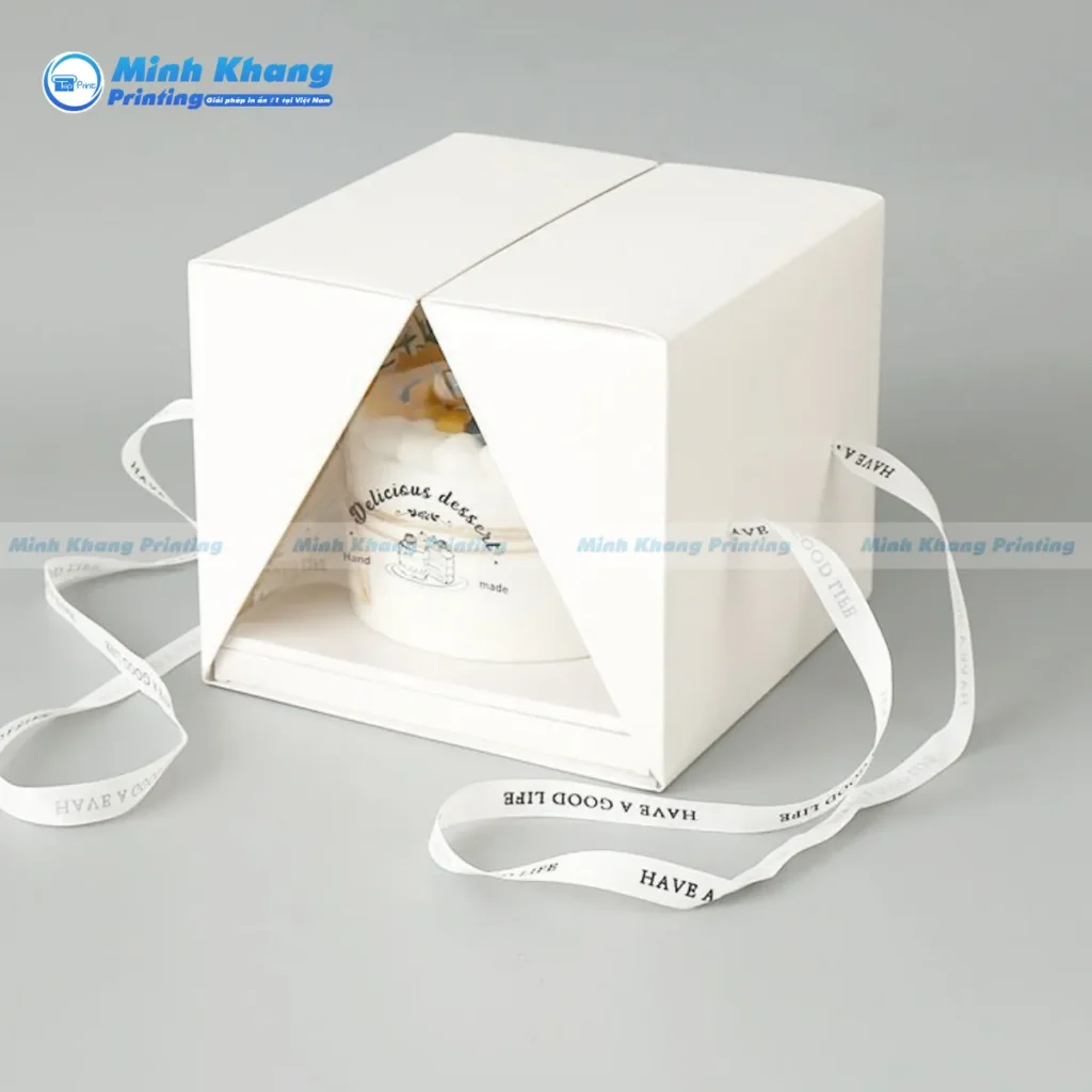 Mẫu Hộp Đựng Bánh Kem Hình Vuông Cánh Giấy Mở 2 Bên