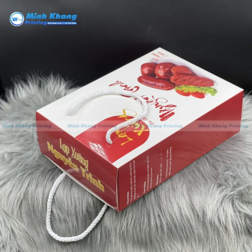 Ba Lưu Ý Quan Trọng Trong Thiết Kế Hộp Giấy Đựng Lạp Xưởng