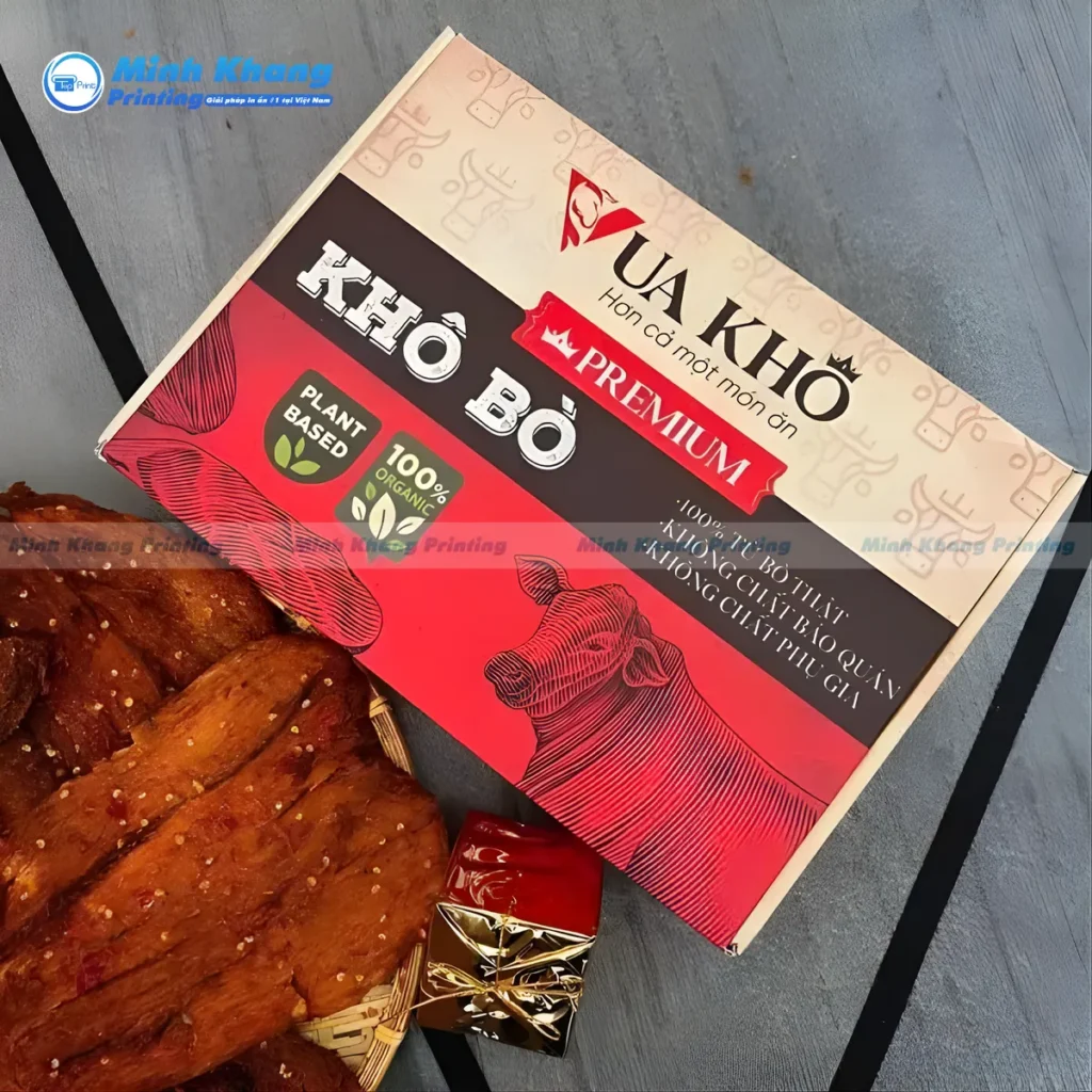Mẫu hộp giấy kraft đựng khô bò $500g$ phong cách mộc mạc, là lựa chọn lý tưởng cho bao bì thân thiện môi trường