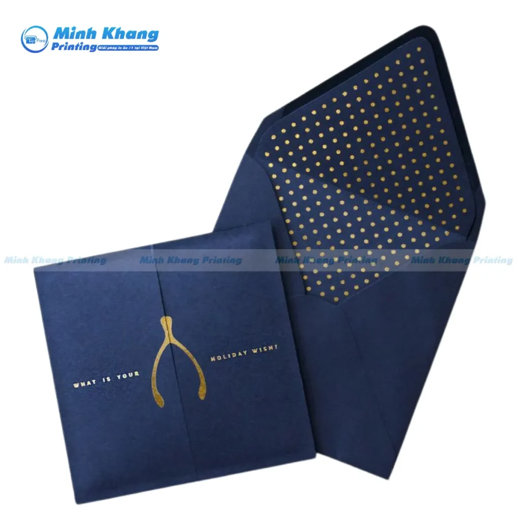 Mẫu bao thư vuông kích thước 15x15cm là chuẩn mực hoàn hảo cho các loại thiệp mời sự kiện