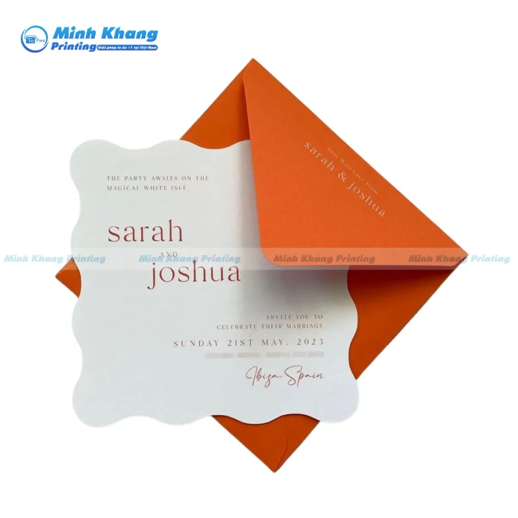 Mẫu bao thư vuông in logo UV định hình giúp doanh nghiệp khẳng định đẳng cấp