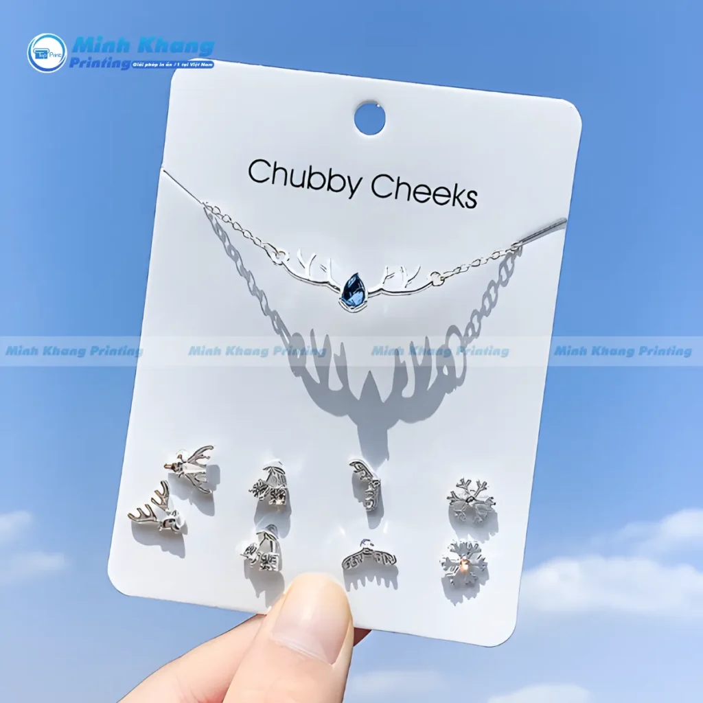 Mẫu tag treo trang sức đuợc đục lỗ chuyên nghiệp