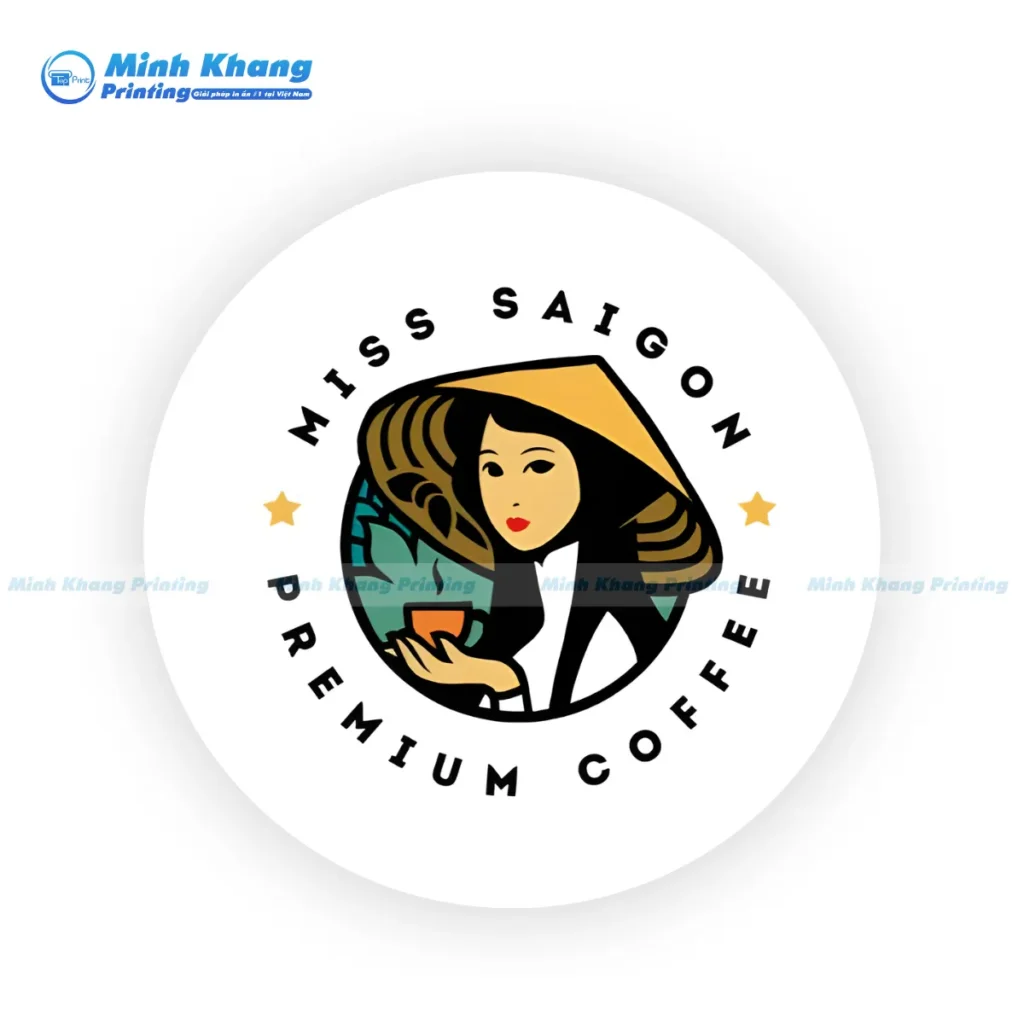 Mẫu logo cà phê dán sử dụng tông màu nâu và vàng đồng gợi lên sự đậm đà, chất lượng của hạt Arabica