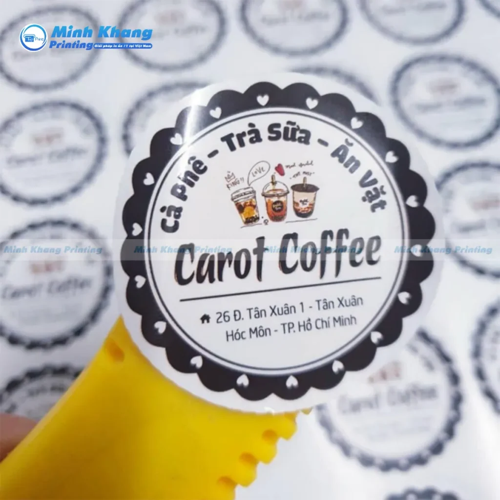 Mẫu nhãn dán ly trà sữa kích thước 5cm mang lại sự cân đối hoàn hảo cho những dòng ly size M thông dụng