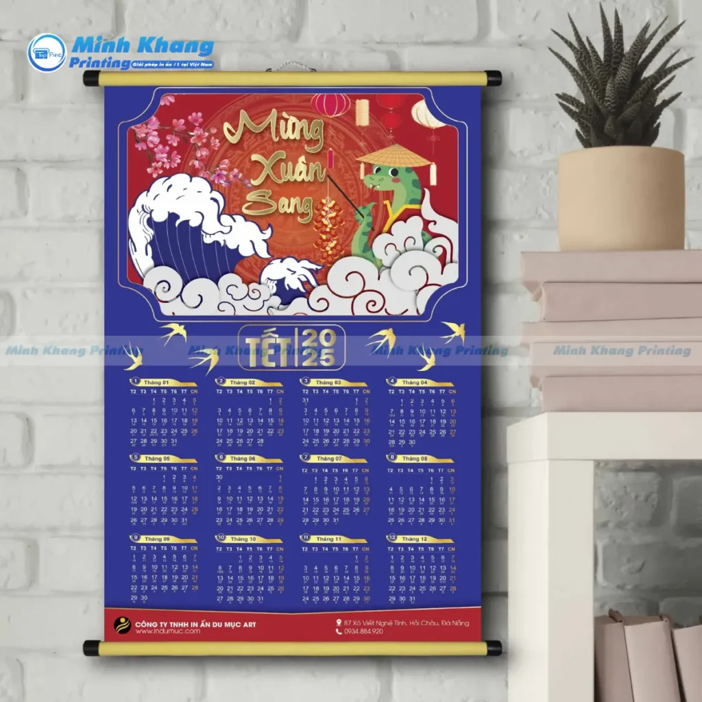 Mẫu lịch treo tường 1 tờ chủ đề linh vật năm Ất Tỵ được phác họa theo phong cách nghệ thuật