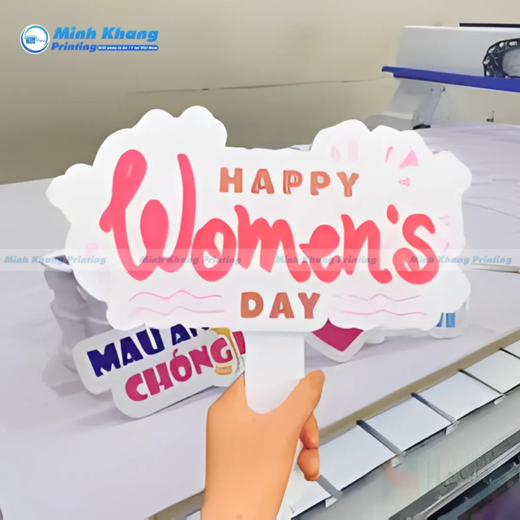 Mẫu bảng check-in 8/3 độc quyền giúp nâng tầm giá trị thương hiệu trong mắt đối tác và nhân viên