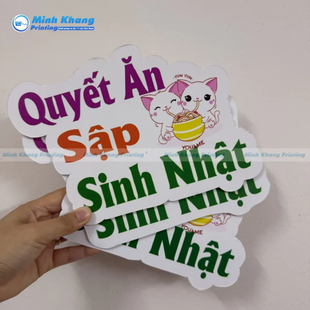 Mấu hashtag treo quyết ăn sập sinh nhật cho nhóm bạn thân thiết