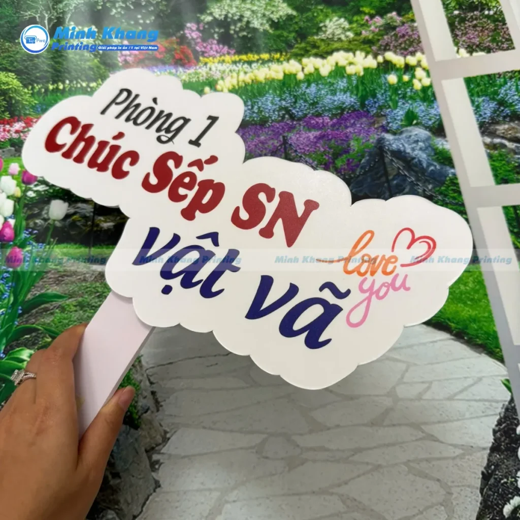 Mẫu hashtag Phòng 1 chúc sếp sinh nhật vui vã cầm tay mang phong cách hóm hỉnh