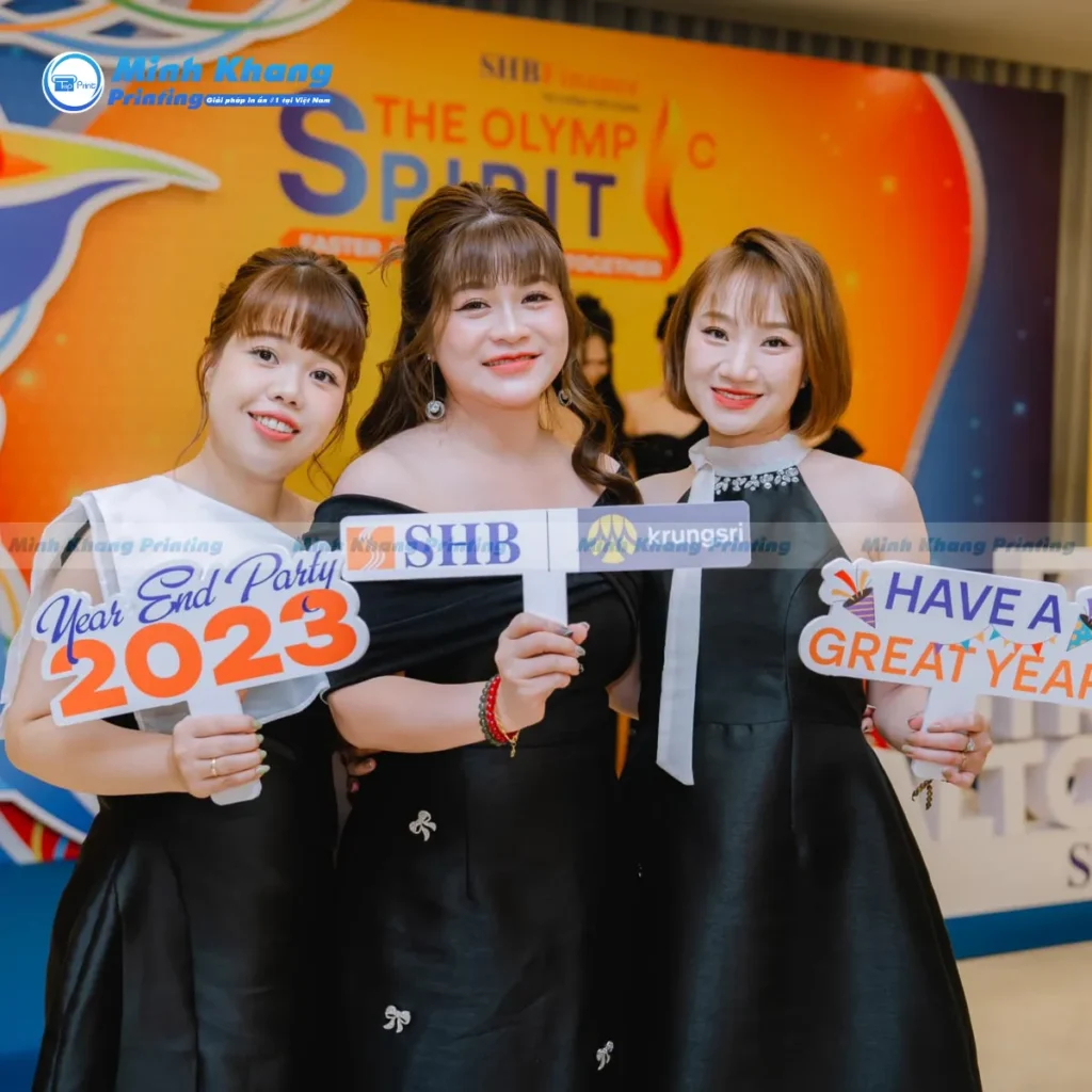 Lưu Ý Về Chất Liệu, Kích Thước Và Công Nghệ In Hashtag Công Ty