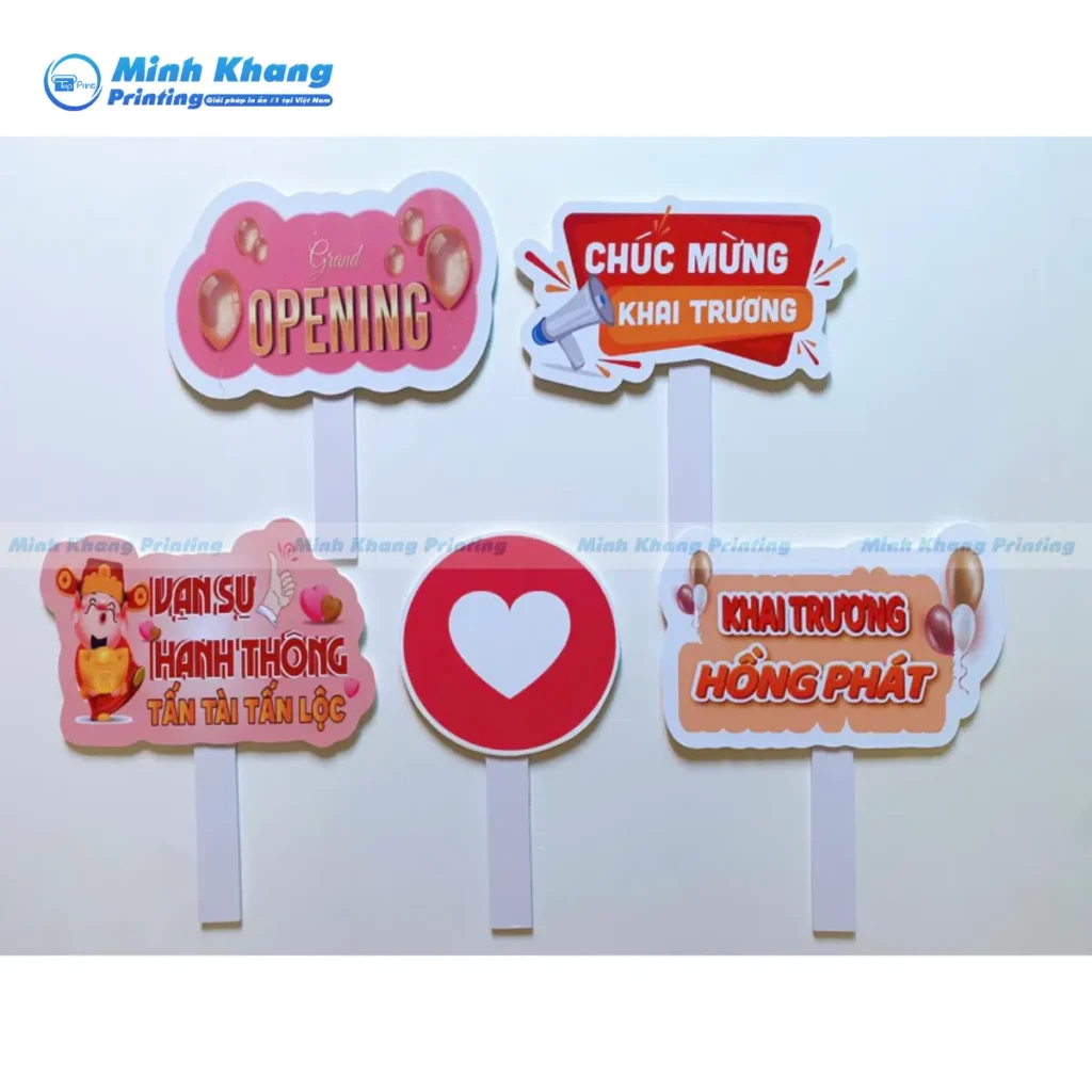 Mẫu biển cầm tay mang thông điệp Khai Trương Hồng Phát giúp truyền tải lời chúc may mắn