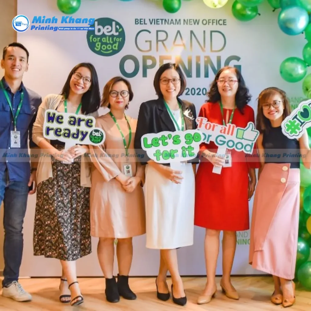 Mẫu hashtag cầm tay khai trương công ty doanh nghiệp in số lượng ít giá rẻ