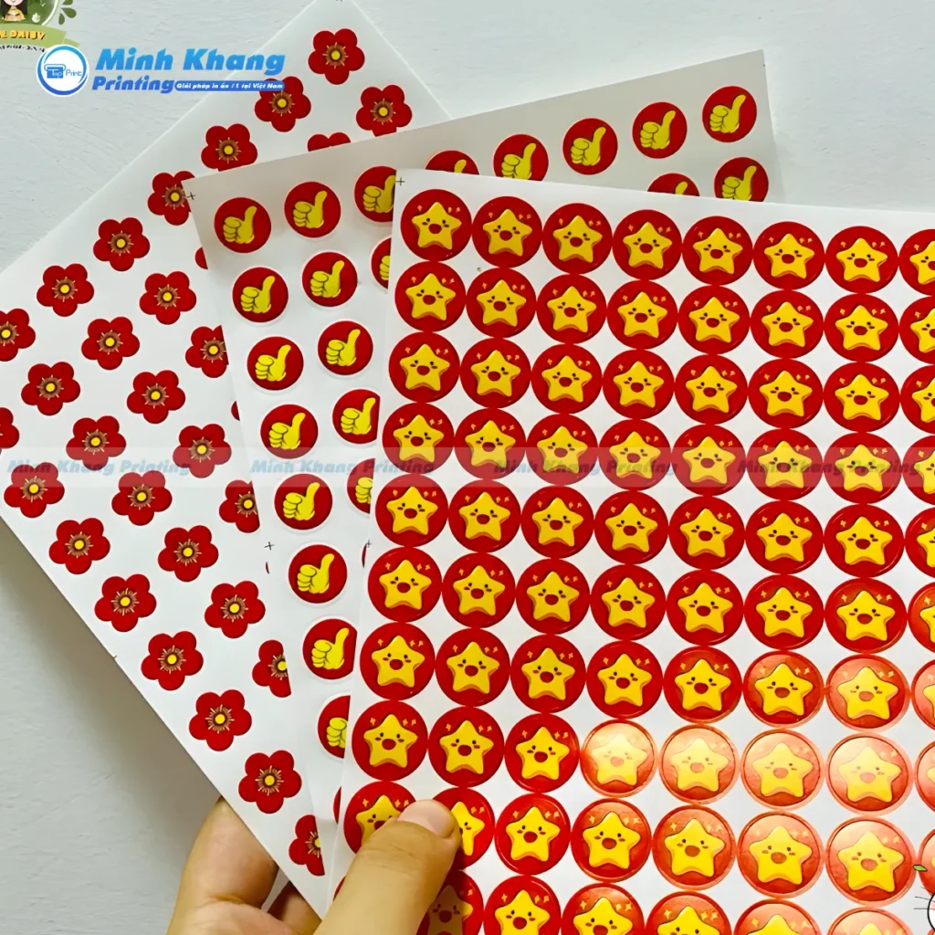 Mẫu sticker ngôi sao in hình biểu cảm khuôn mặt cute giúp tạo động lực học tập cho bé