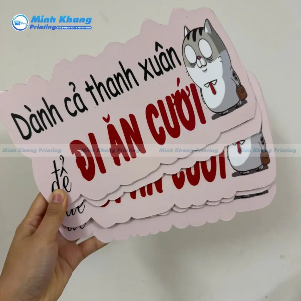Mẫu hashtag cute cầm tay hoạt hình meme hài hước giúp hội bạn thân bắt kịp xu hướng cực chất