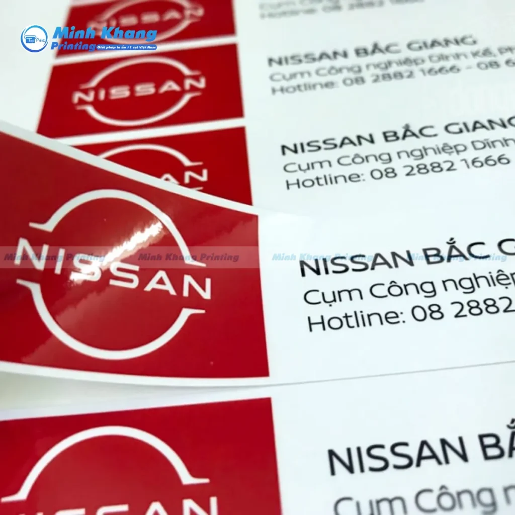 Mẫu decal Nissan Bắc Giang nhựa trắng sữa giúp doanh nghiệp trở nên uy tín trong mắt khách hàng