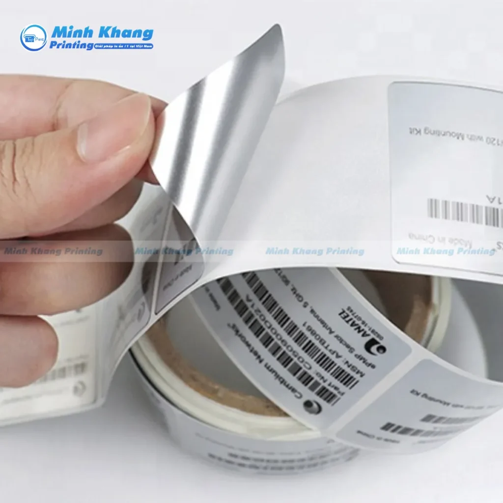 Mẫu tem decal xi bạc bế bo góc an toàn được dùng nhiều trên các thiết bị