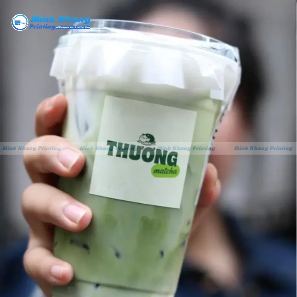 Quy Cách In Logo Dán Ly Nhựa Sao Cho Phù Hợp, Bền Lâu
