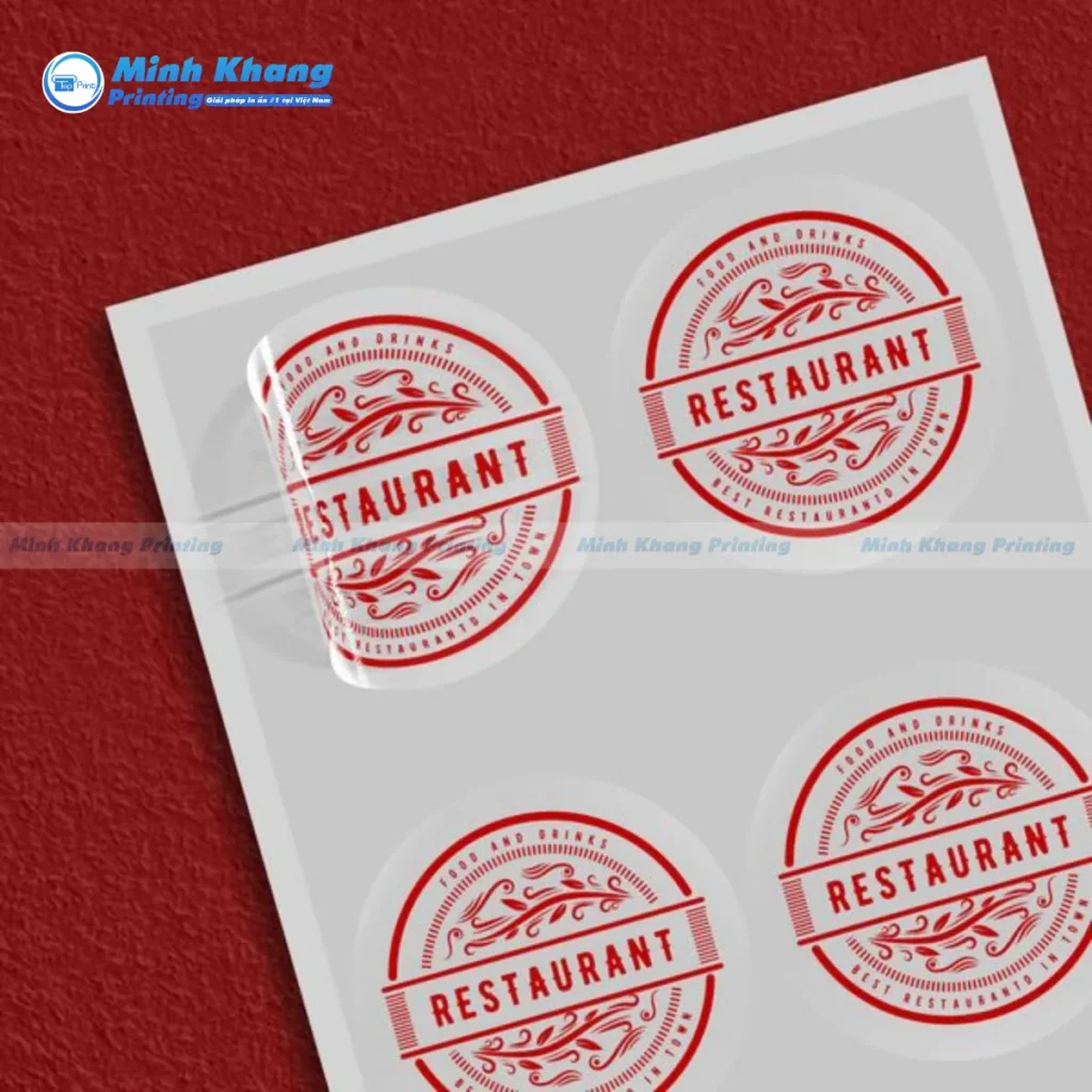Mẫu decal trong suốt dán niêm phong tại nhà hàng mang lại vẻ tinh tế