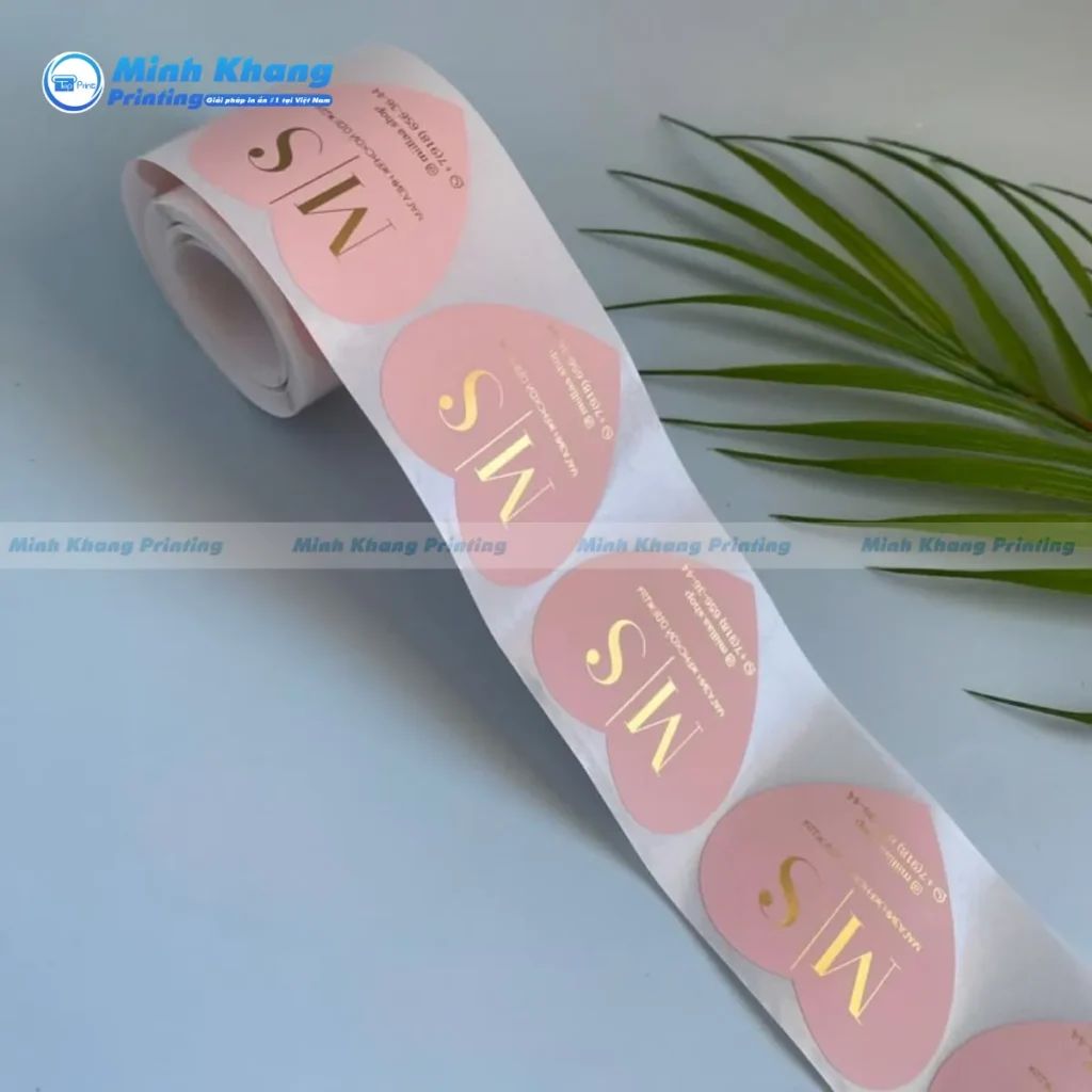 Mẫu logo in decal nổi bật với phông chữ viết tay bay bổng dành riêng cho nữ