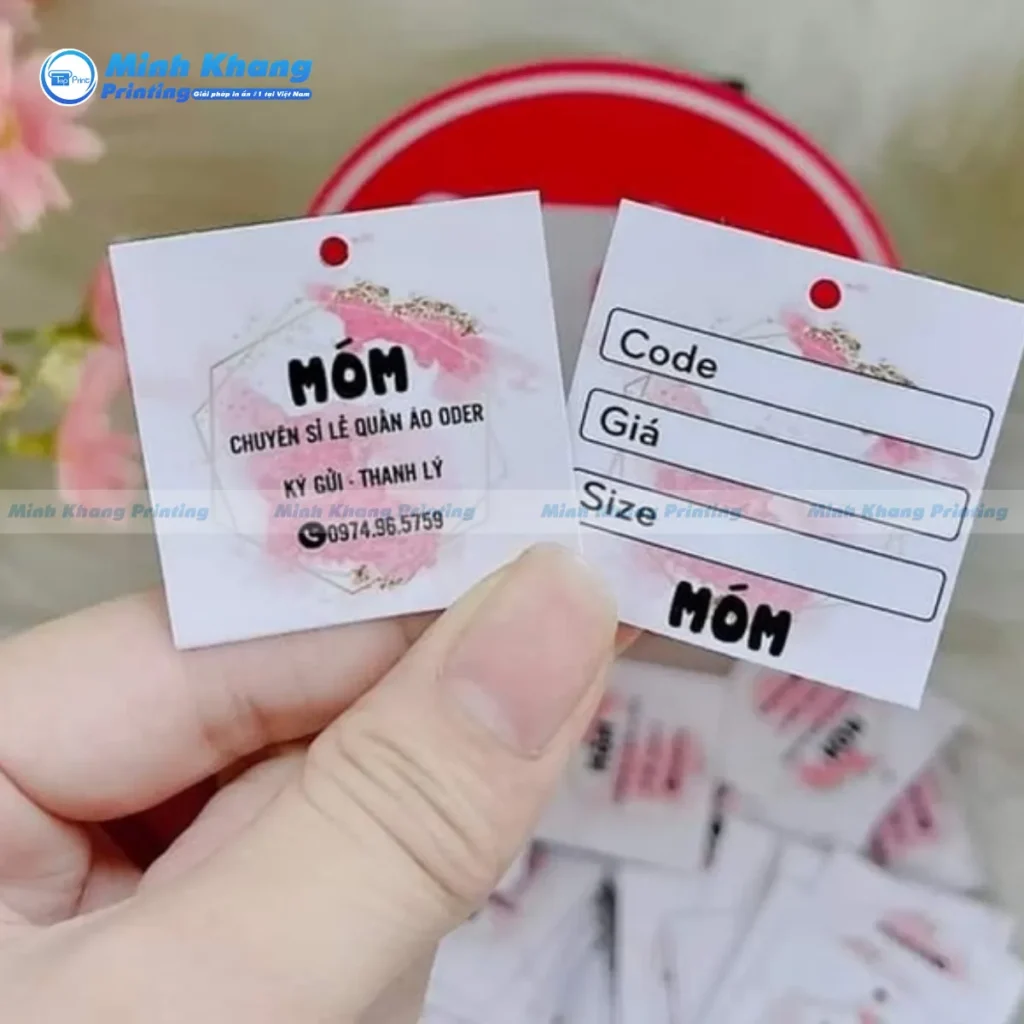 Mẫu nhãn mác quần áo hình vuông bo góc tròn mềm mại bảo vệ sợi vải an toàn nhất