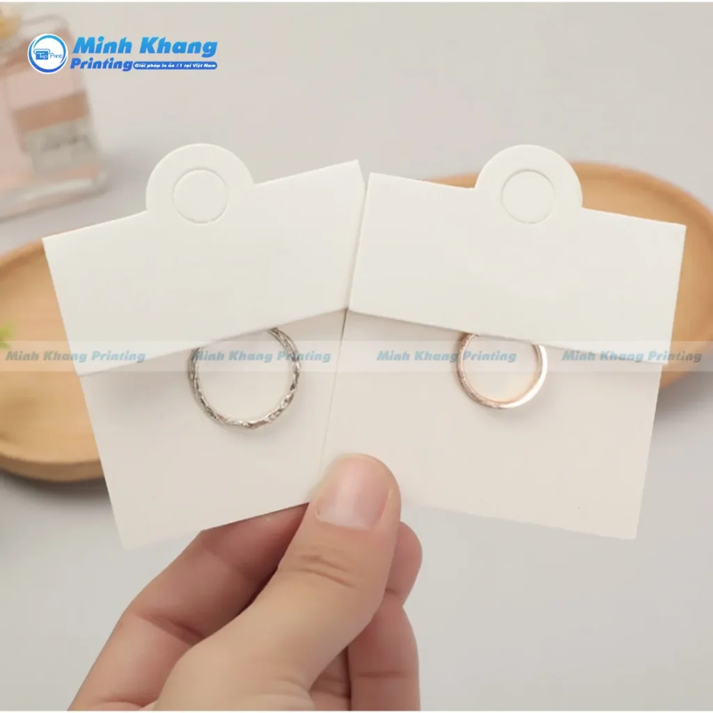 Những Thông Tin Về Quy Cách In Tag Treo Gập Quan Trọng Cần Biết