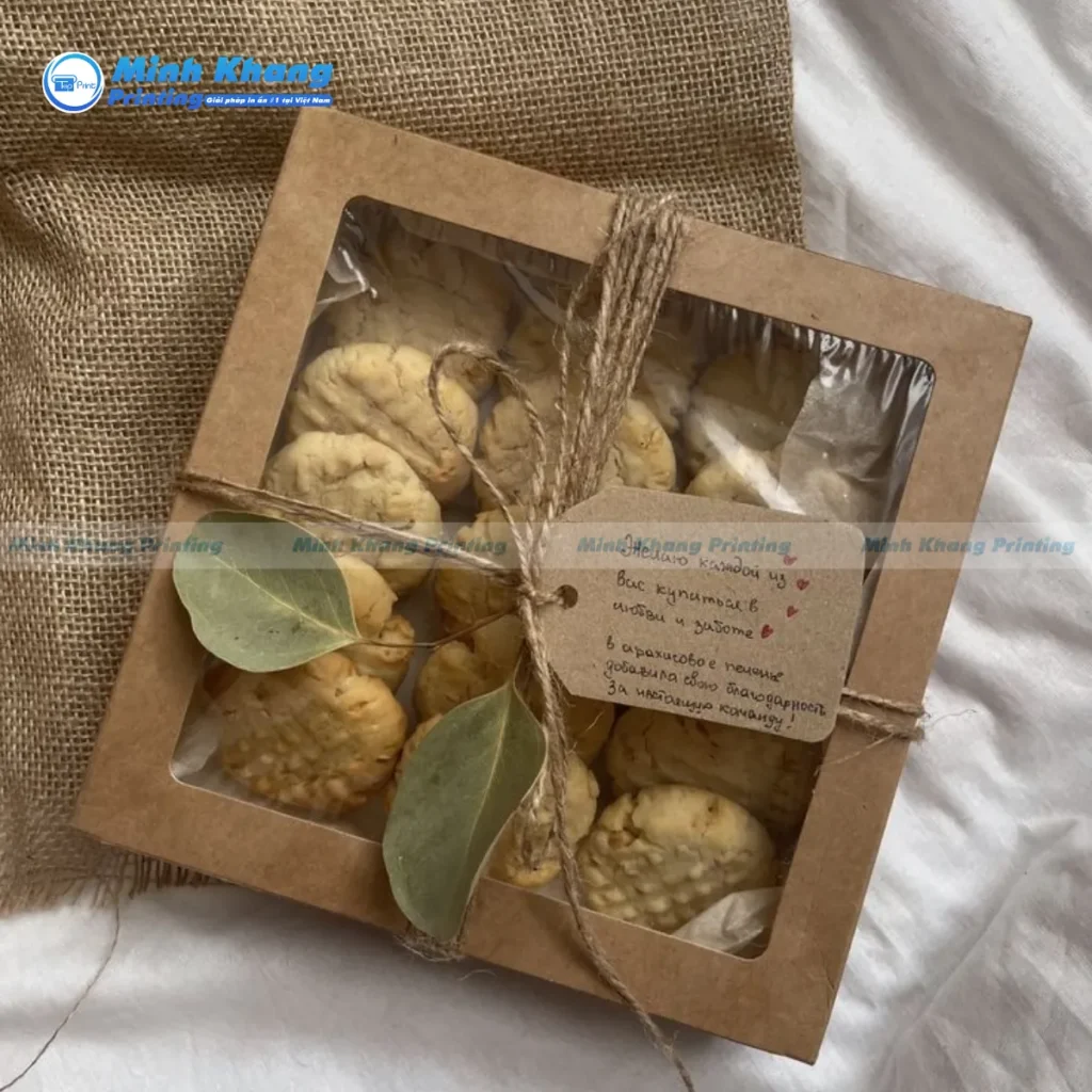 Mẫu hộp giấy kraft vuông thắt nơ ruy băng vô cùng xinh