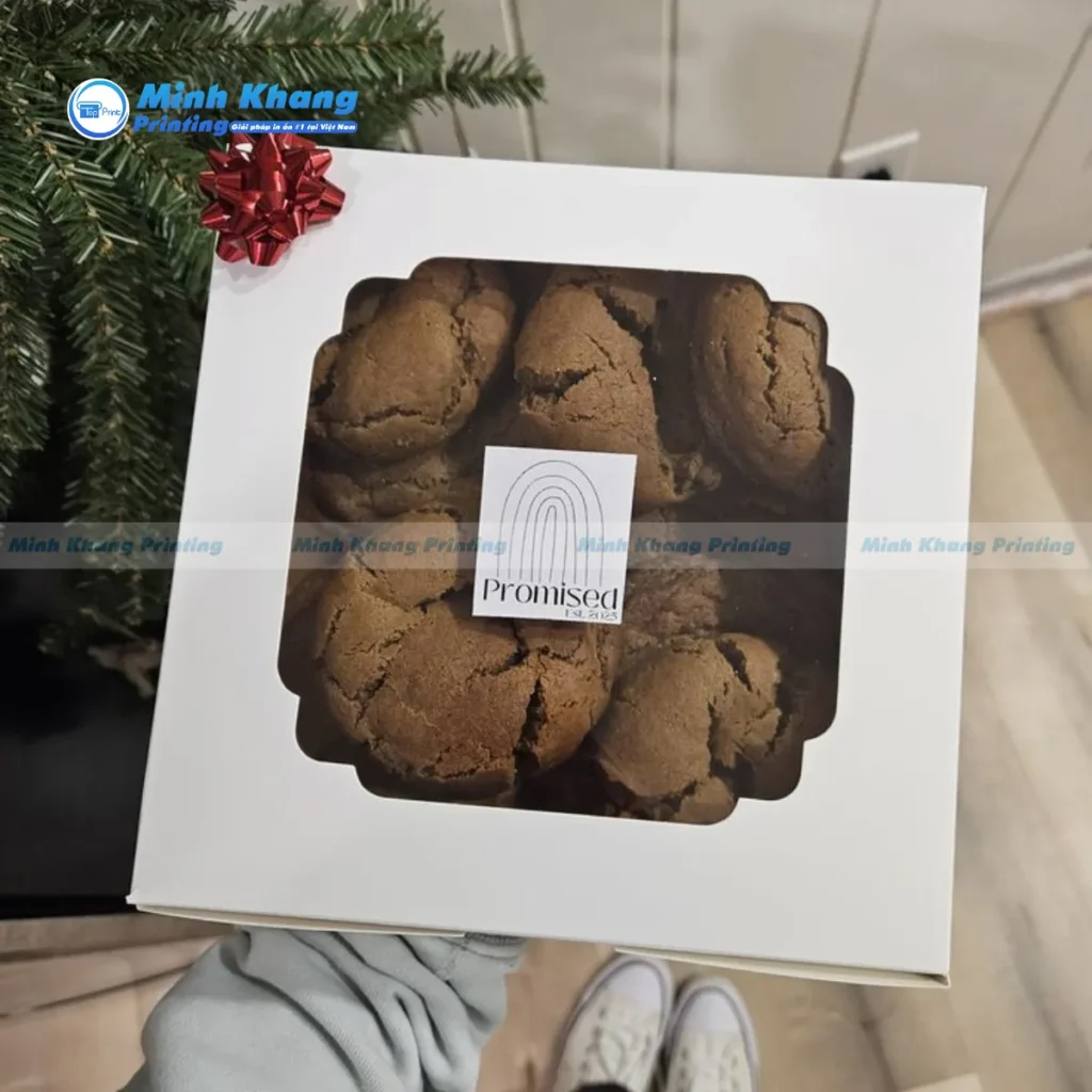 Mẫu hộp giấy kraft vuông cứng cáp bảo vệ tốt hàng nhẹ