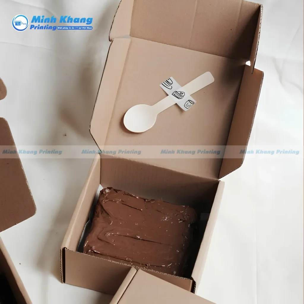 Mẫu hộp giấy kraft vuông tối giản chuẩn phong cách mộc mạc