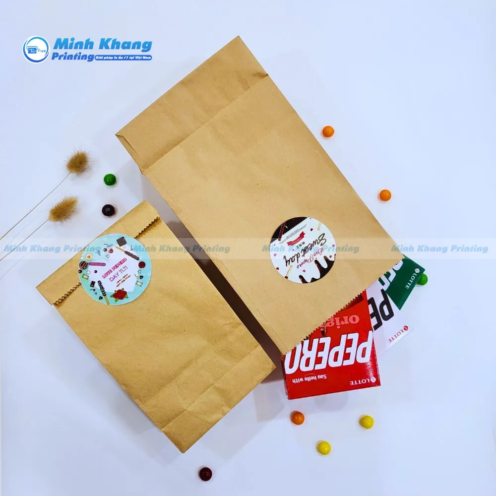 20+ Mẫu Túi Giấy Kraft Không Quai Đẹp & Ấn Tượng