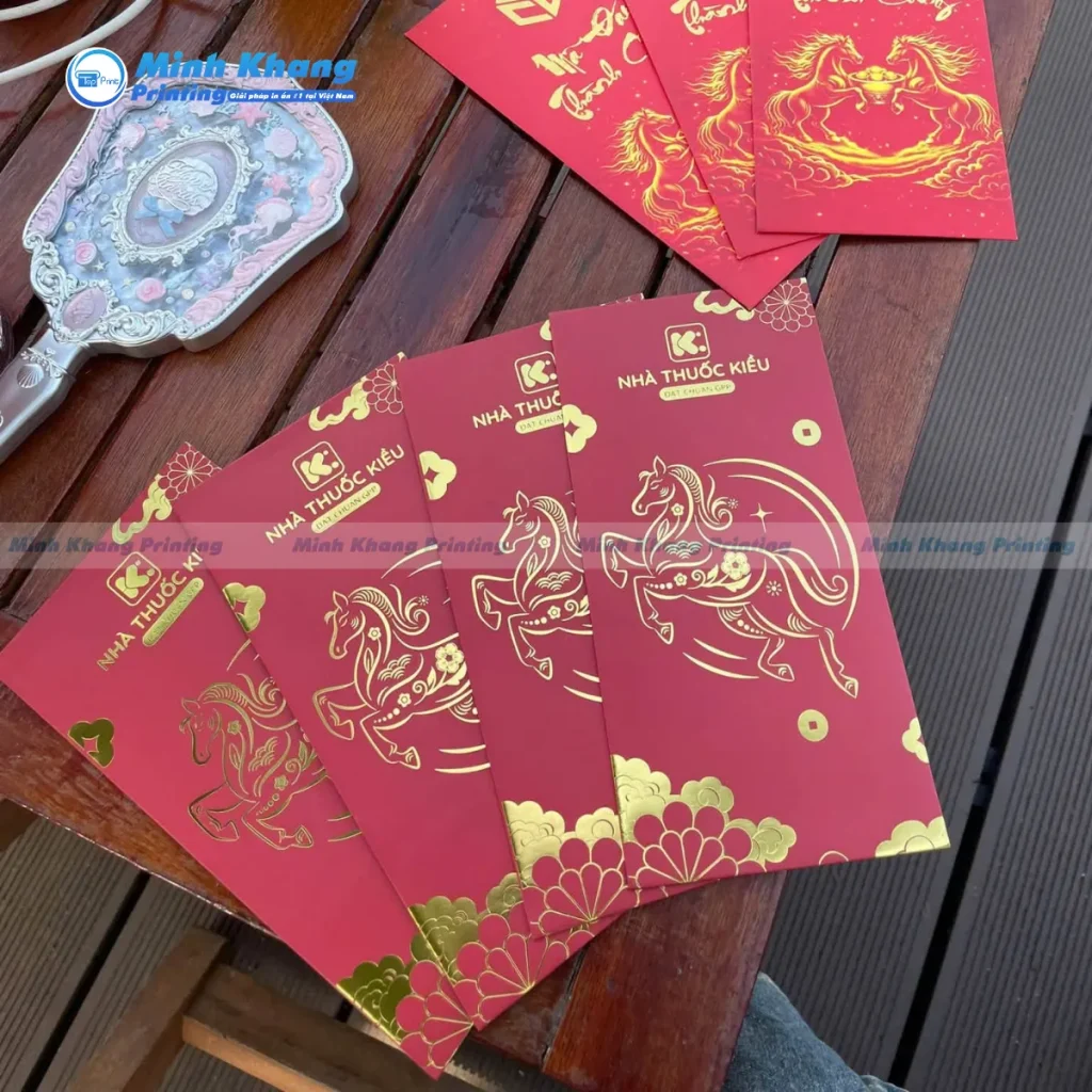 Mẫu in bao lì xì ép kim số lượng ít làm nổi bật thương hiệu
