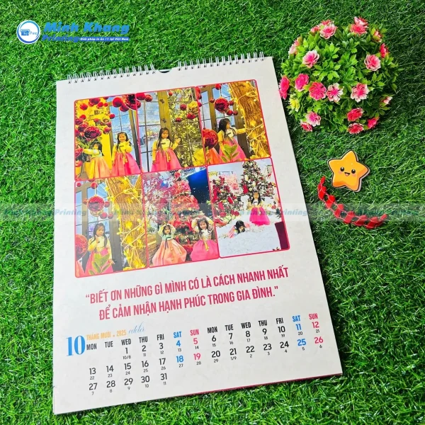 Mẫu thiết kế lịch 13 tờ lò xo in hình cá nhân