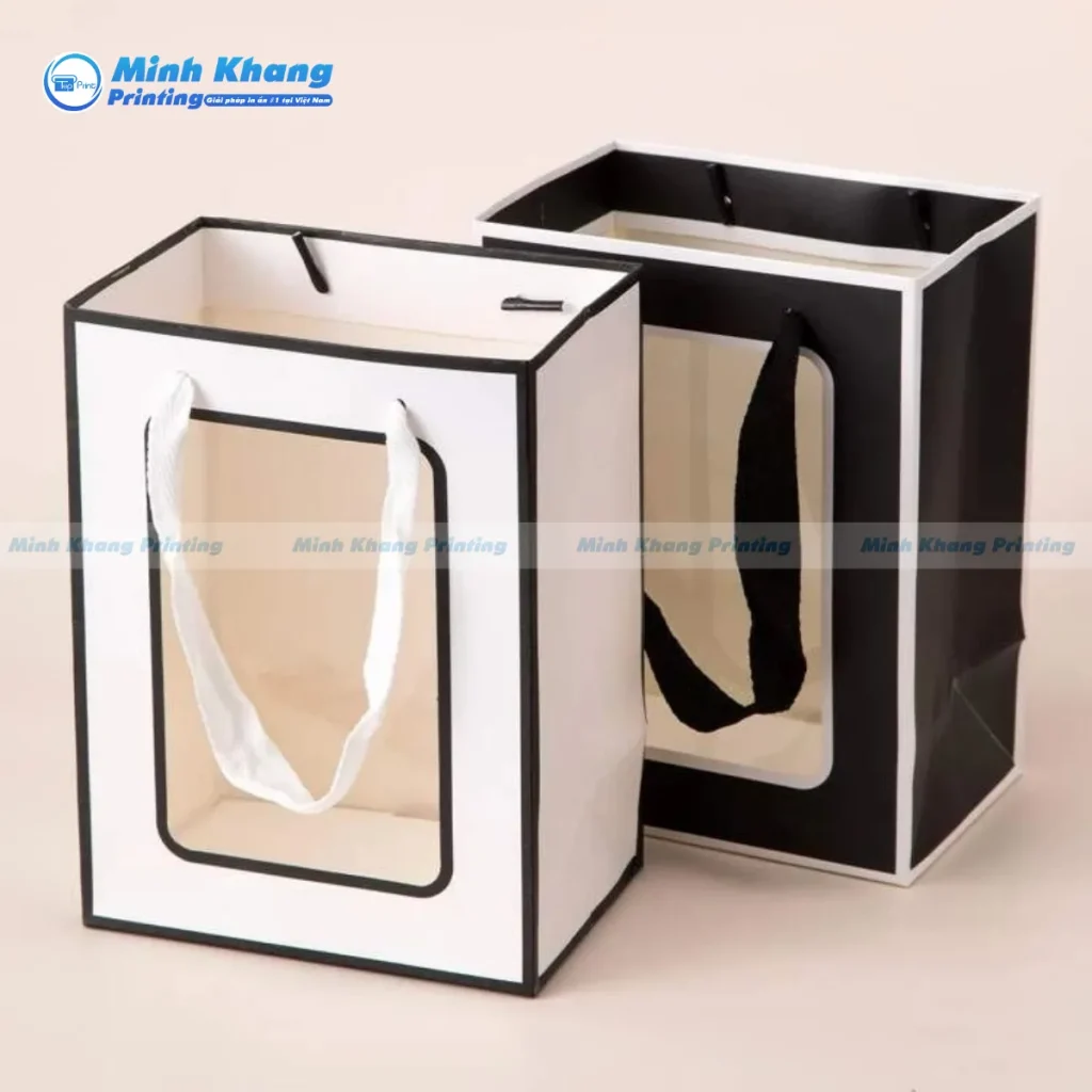 Mẫu túi giấy mặt kính trắng đen không in họa tiết