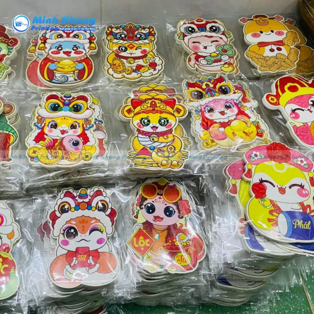 Mẫu bao lì xì con giáp bế theo hình con rắn cực dễ thương