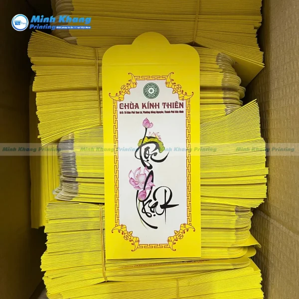 Mẫu bao lì xì chùa chiền kích thước 8x16 cm đựng vừa vặn tờ tiền